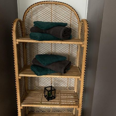 Chez Fifi&Stella Hotel Neufmoutiers-en-Brie Екстериор снимка